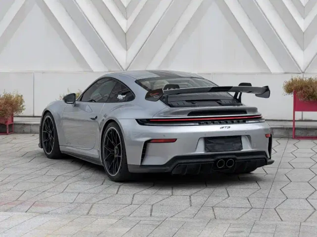 Porsche 911 — Фото автомобиля 6