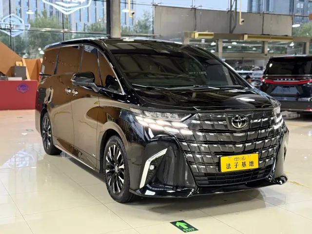 Toyota Alphard — Фото автомобиля 3