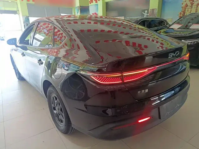 BYD Seal 05 DM-i — Фото автомобиля 4