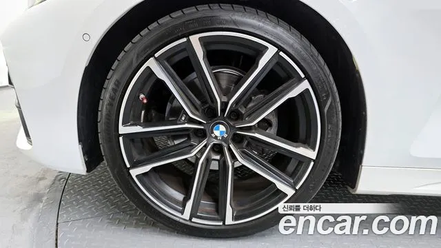 BMW 4-Series 4 серия (G22) 420i M Sport Кабриолет — Фото автомобиля 5