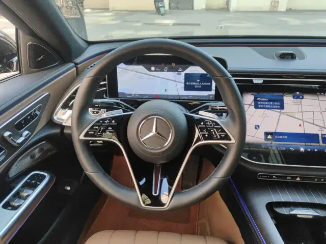 Mercedes-Benz E-Class — Фото автомобиля 15
