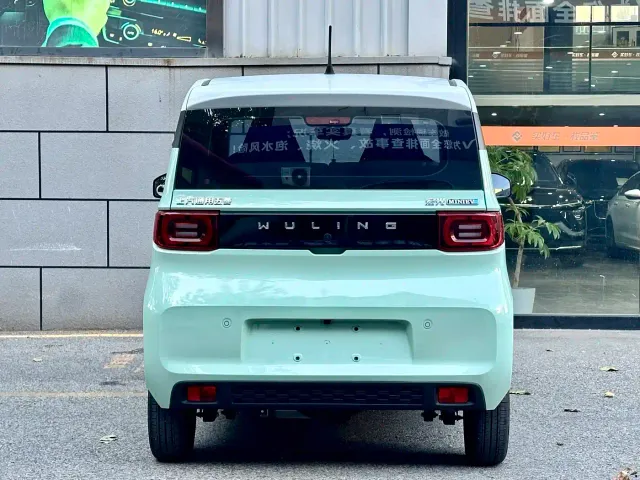 Wuling Hongguang Mini EV — Фото автомобиля 5