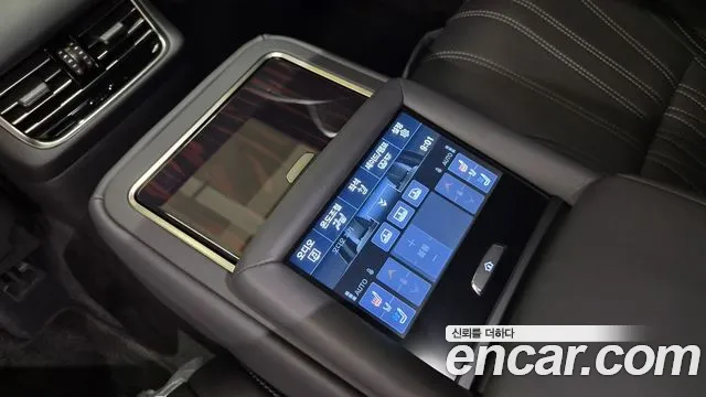 Lexus LS — Фото автомобиля 14