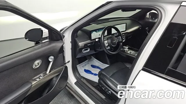 Genesis GV60 — Фото автомобиля 15