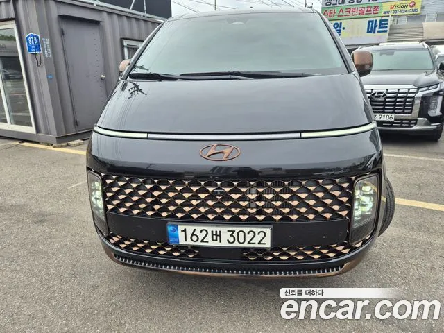 Hyundai Staria Staria Lounge 9 мест — Фото автомобиля 3