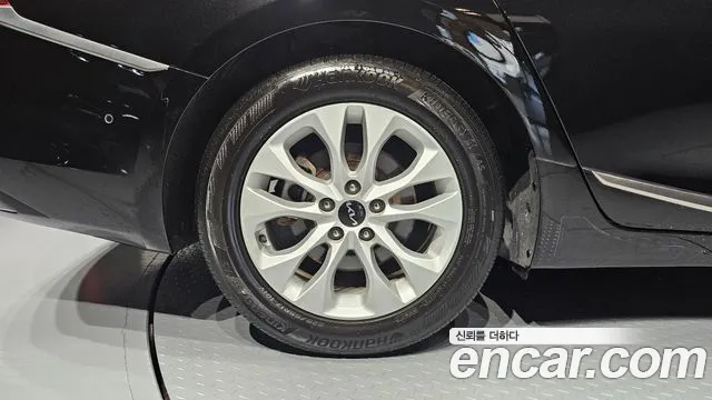 Kia K8 2.5 Бензин 2WD — Фото автомобиля 5