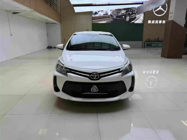Toyota Vios FS — Фото автомобиля 2
