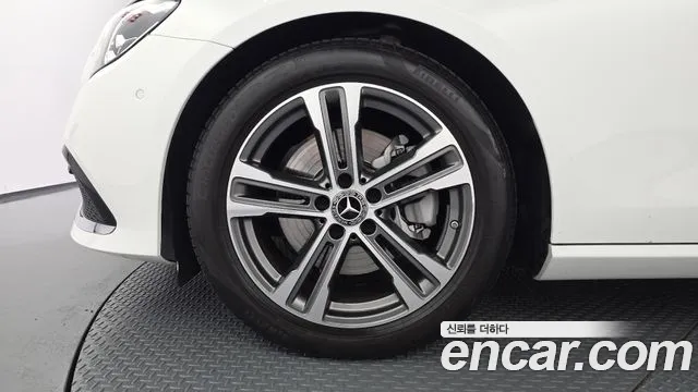 Mercedes-Benz E-Class W213 — Фото автомобиля 5