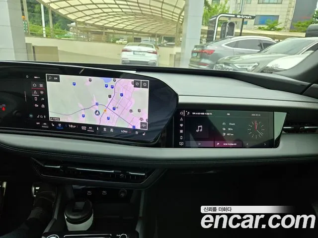 Audi A6 e-Tron — Фото автомобиля 10