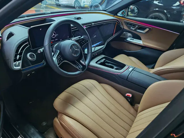 Mercedes-Benz E-Class — Фото автомобиля 6