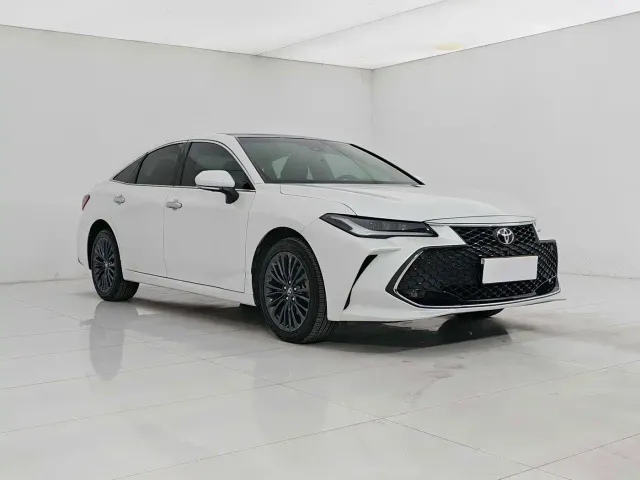 Toyota Avalon — Фото автомобиля 3