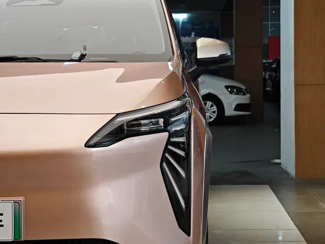 GAC Aion Y — Фото автомобиля 2