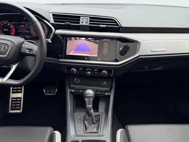 Audi Audi Q3 2024 35 TFSI Fashion Sport — Фото автомобиля 8