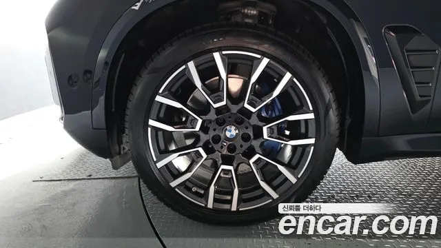 BMW X5 xDrive 40i M Sport — Фото автомобиля 3