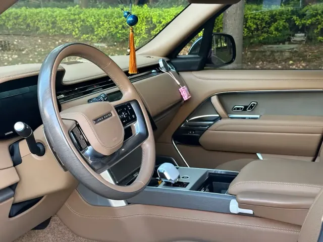 Land Rover Range Rover 2024 3.0 L6 400PS SV Honor Genesis Extended — Фото автомобиля 16