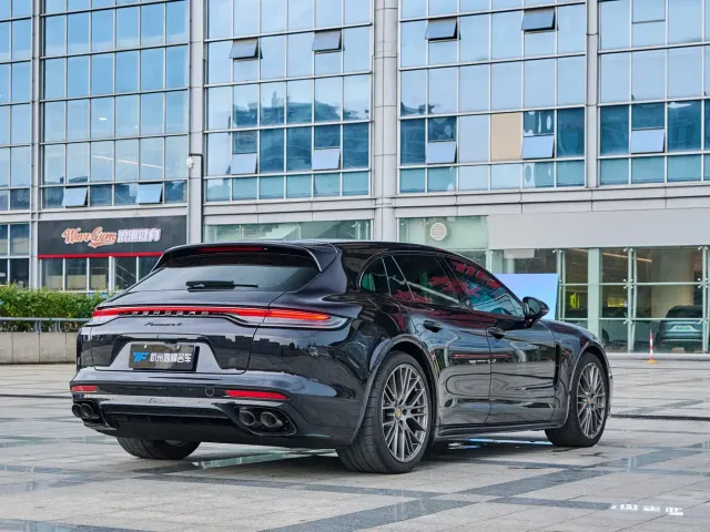 Porsche Panamera — Фото автомобиля 9