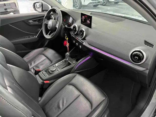 Audi Q2L — Фото автомобиля 12