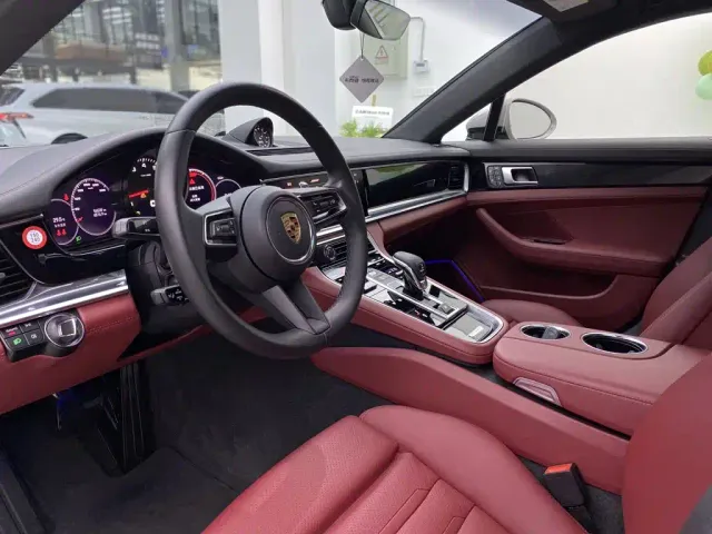 Porsche Panamera — Фото автомобиля 20