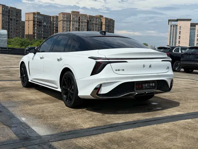 Hongqi H6 — Фото автомобиля 6