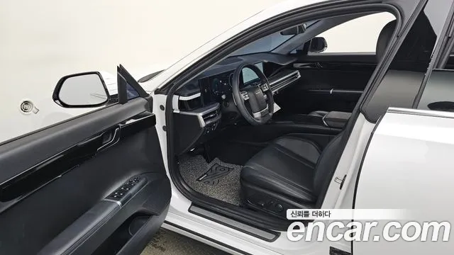Hyundai Grandeur GN7 — Фото автомобиля 14