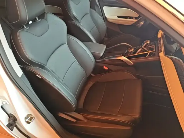 Geely Boyue — Фото автомобиля 15