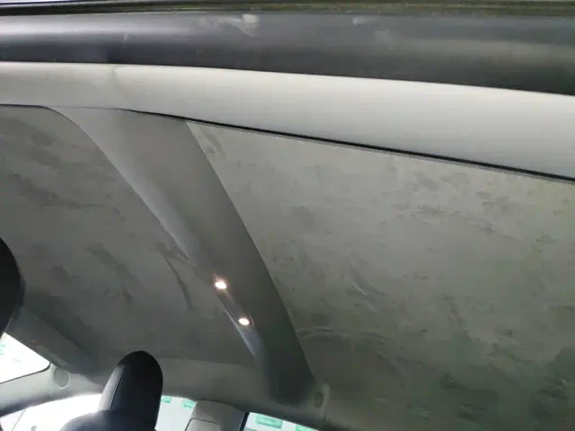 Tesla Model 3 — Фото автомобиля 13