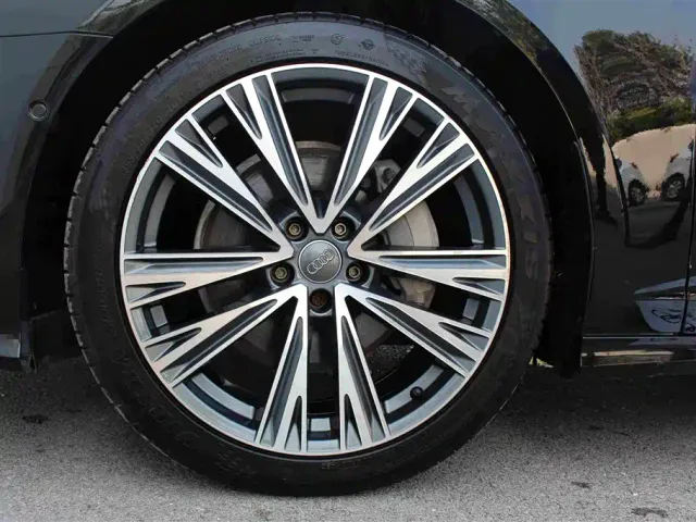 Audi A6L — Фото автомобиля 11