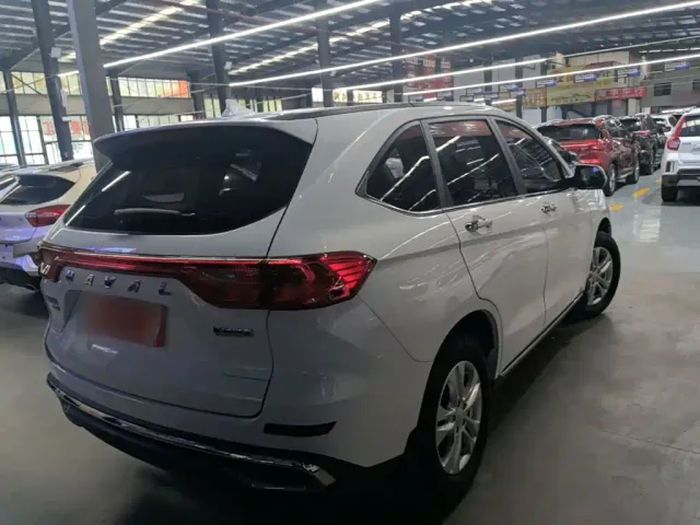 Haval M6 — Фото автомобиля 6
