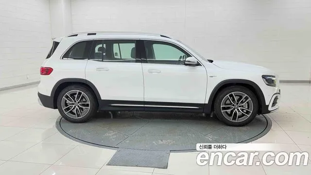 Mercedes-Benz GLB-Class — Фото автомобиля 7