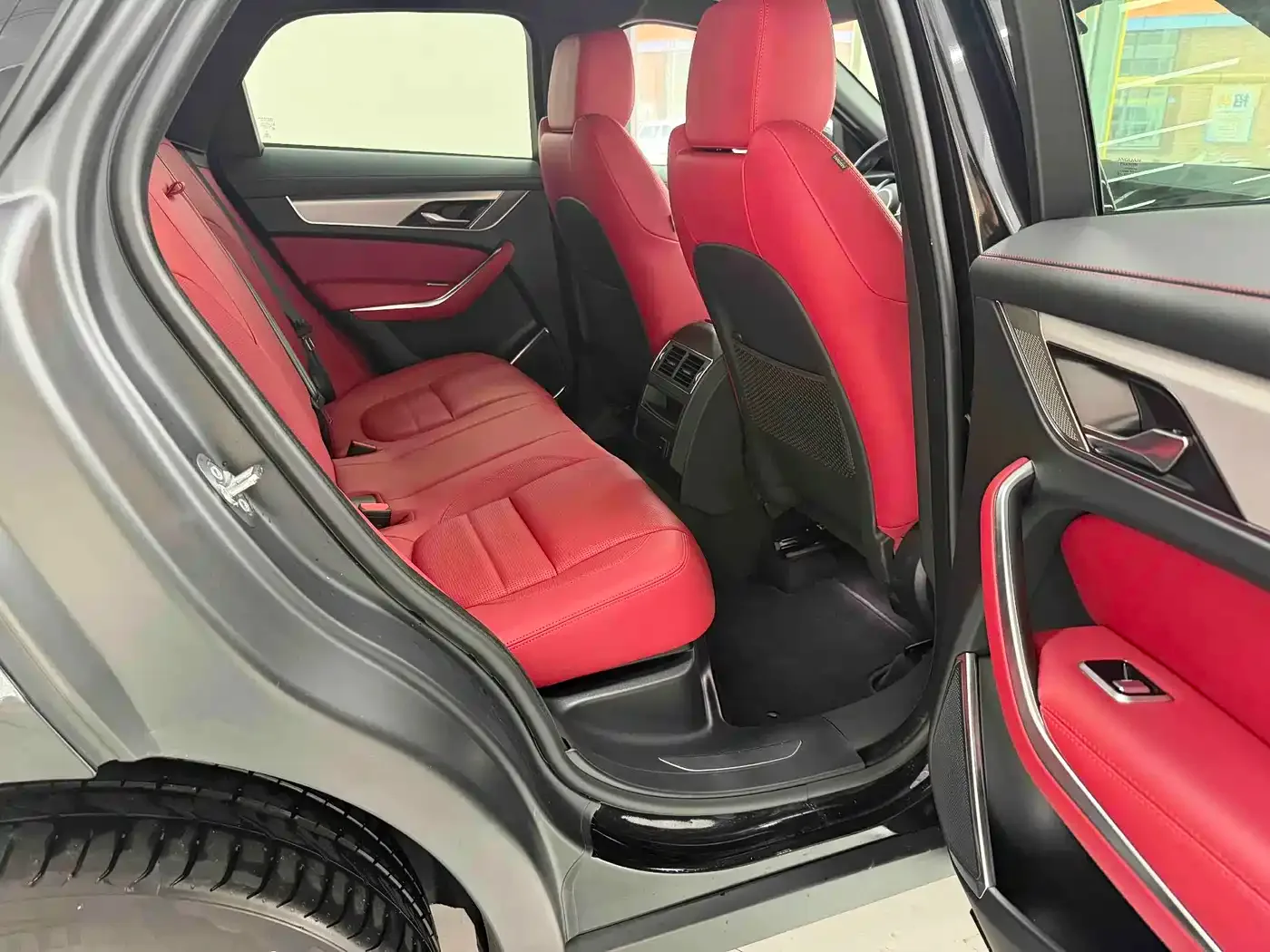 Jaguar Jaguar F-PACE 2024 P250 R-Dynamic SE — Фото автомобиля 26