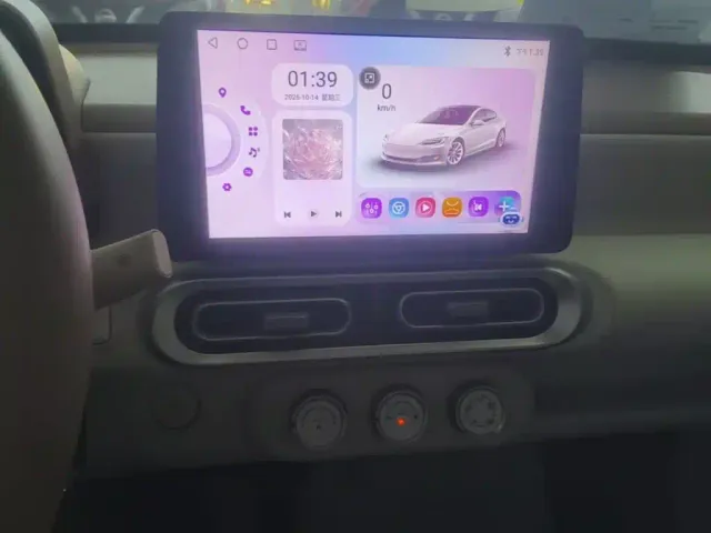 Wuling Hongguang Mini EV — Фото автомобиля 12