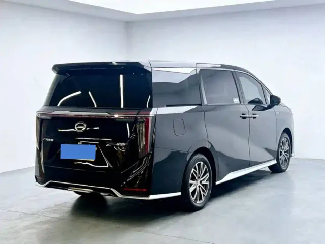 GAC Trumpchi M8 — Фото автомобиля 4