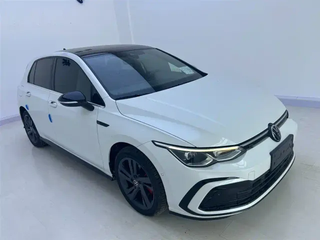 Volkswagen Golf — Фото автомобиля 17