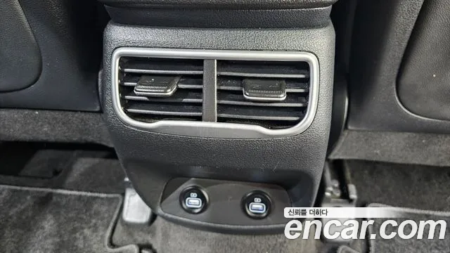 Hyundai Santafe Новый Santa Fe Бензин 2.5T 2WD — Фото автомобиля 30