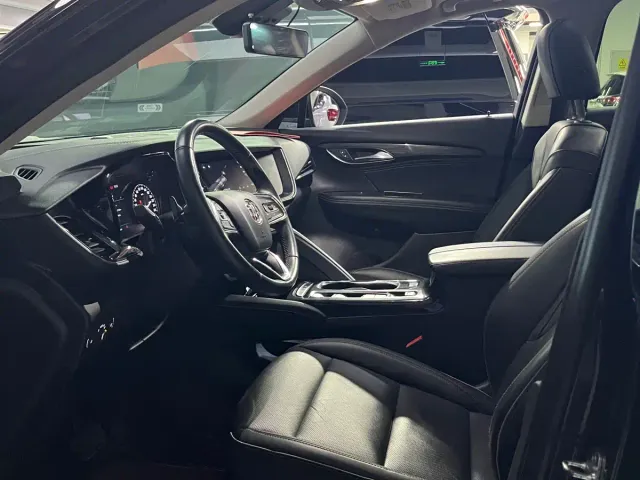 Buick Envision Plus — Фото автомобиля 14
