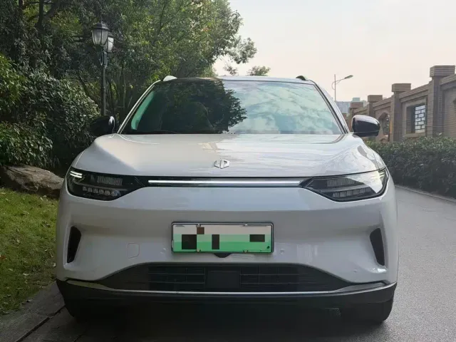 Фотография автомобиля — Leapmotor C11