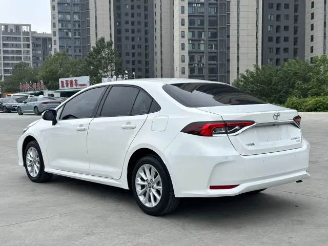 Toyota Corolla — Фото автомобиля 4