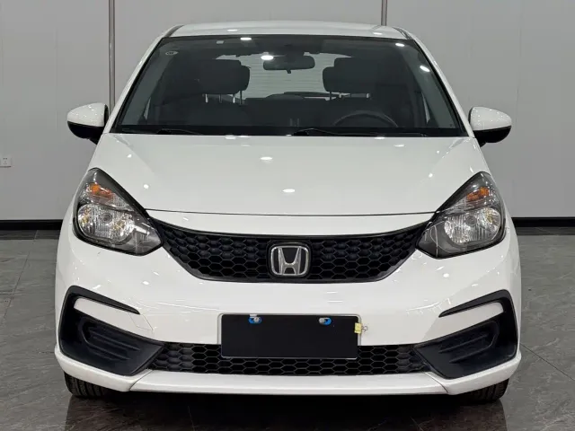 Honda Fit — Фото автомобиля 2