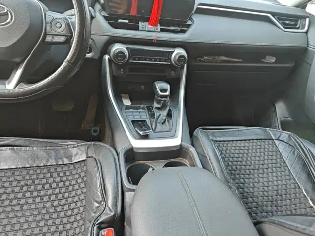 Toyota Wildlander — Фото автомобиля 13