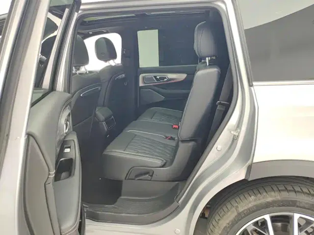 GAC Trumpchi GS8 — Фото автомобиля 11