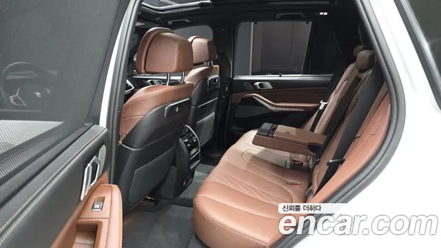 BMW X5 — Фото автомобиля 12