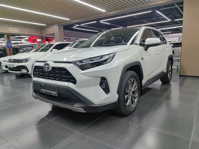 Фотография автомобиля — Toyota RAV4