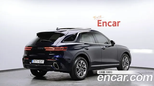 Genesis GV70 2.5T Бензин 2WD — Фото автомобиля 2