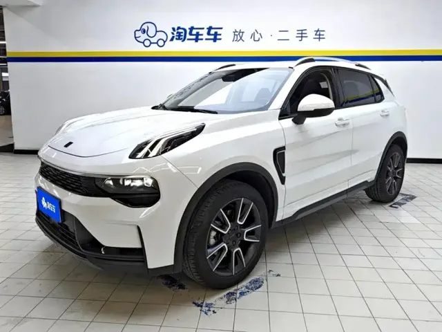 Фотография автомобиля — Lynk & Co 01