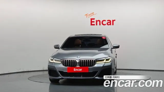 BMW 5 Series G30 — Фото автомобиля 3