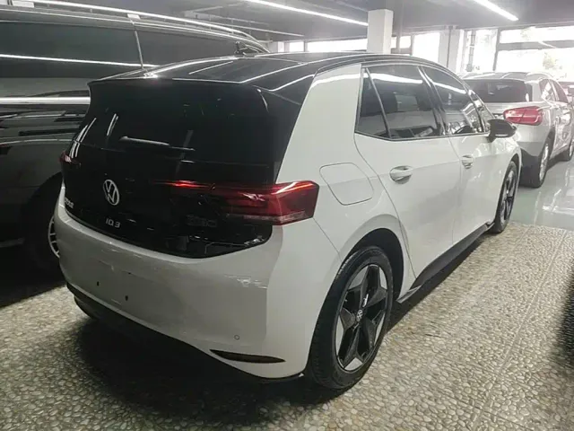 Volkswagen ID.3 — Фото автомобиля 6