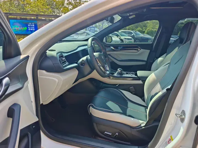 BYD Qin PLUS — Фото автомобиля 6