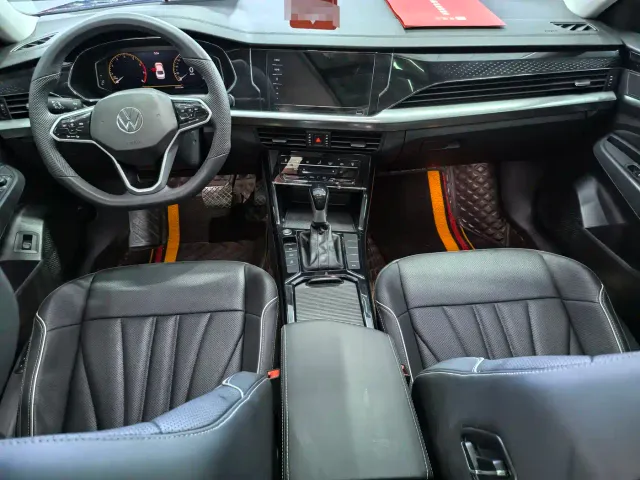 Volkswagen Passat — Фото автомобиля 8