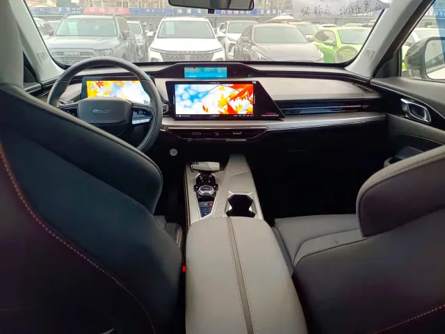Changan Z6 — Фото автомобиля 7
