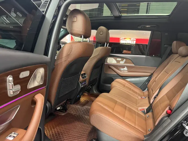 Mercedes-Benz Mercedes-Benz GLS — Фото автомобиля 19